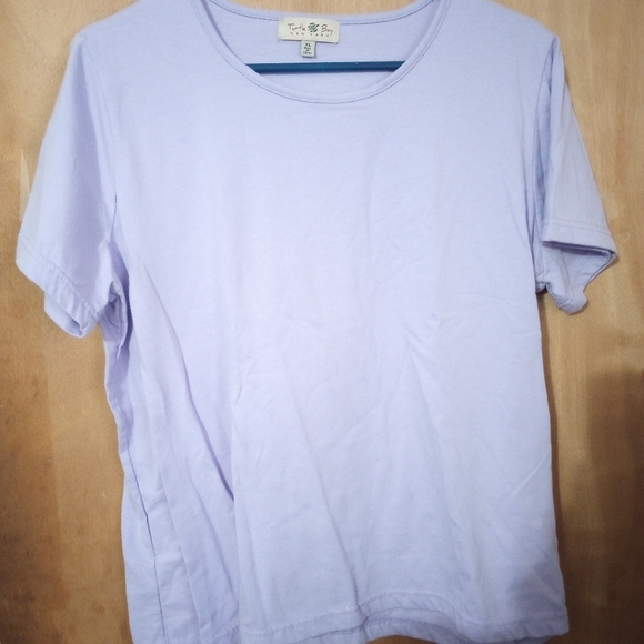 Women's XL tee - Picture 2 of 2